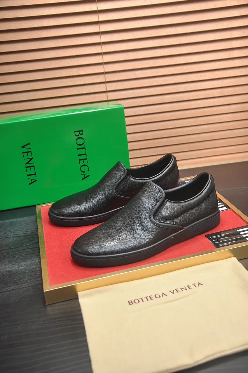 Men's shoes💰540💶【BV】Official website men's shoes👊🏻Cow leather braid🔰Cow leather lining rubber outsole🔲Counter 1:1 quality The identity of every successful man🍃The upper and solemn feet🚶🏻🚶🏻High-end custom counter original replicas📯Imported cowhide purely hand-woven🐂The last will not change regardless of wind or rain🔘Stand the verification of time🔍️Code number: 39-45 (45 custom-made)